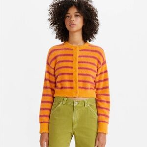 NWOT Levi’s sweater size small